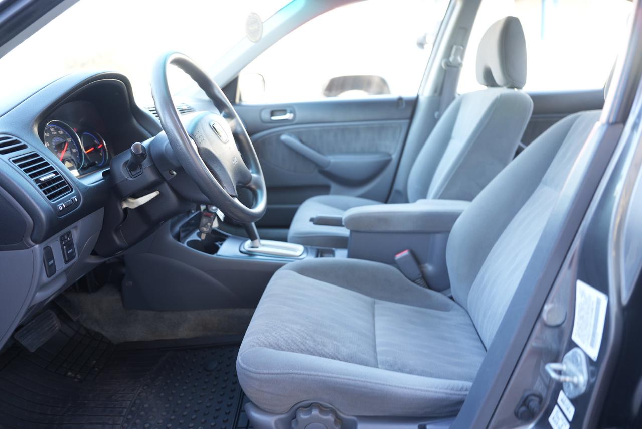 Honda Civic photo 10