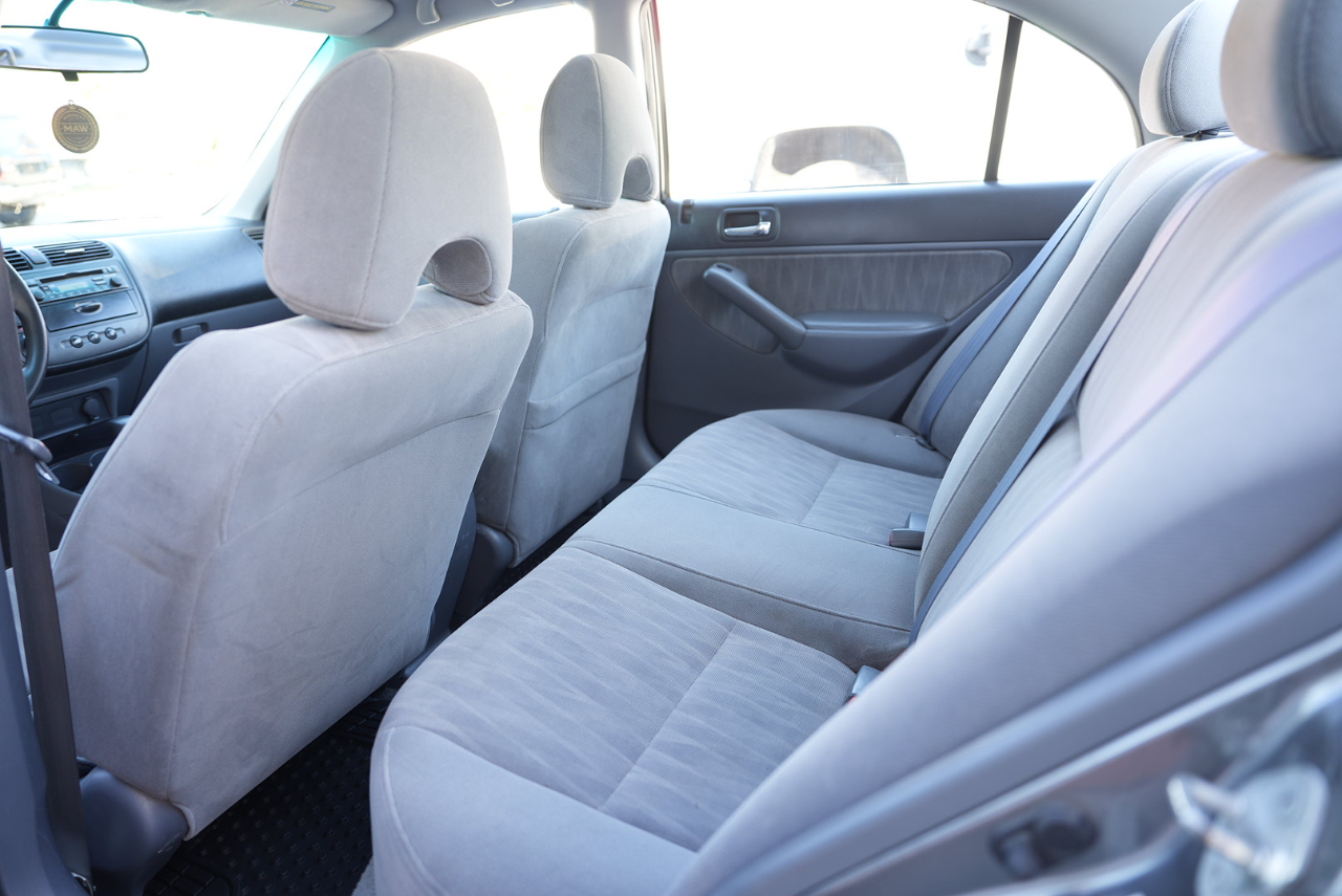 Honda Civic LX Sedan AT 2005