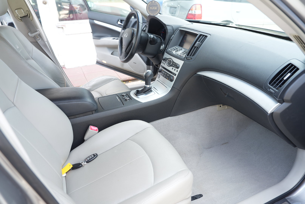 Infiniti G Sedan G37x AWD 2009