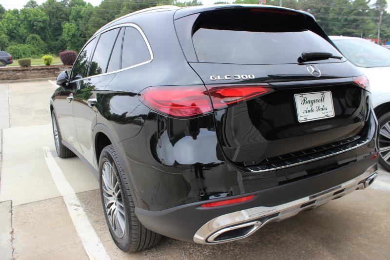 Mercedes-Benz GLC-Class GLC300 2025