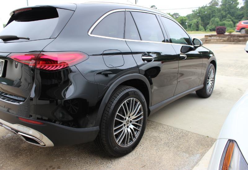 Mercedes-Benz GLC-Class GLC300 2025