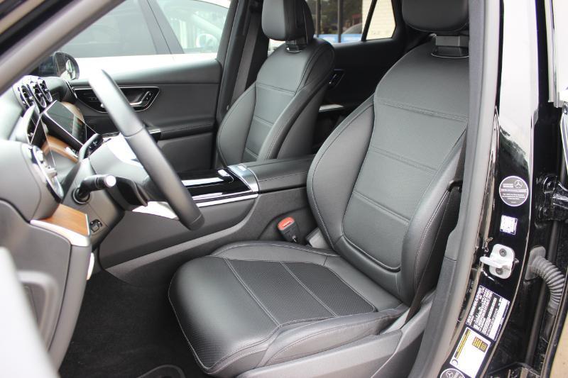 Mercedes-Benz GLC-Class GLC300 2025