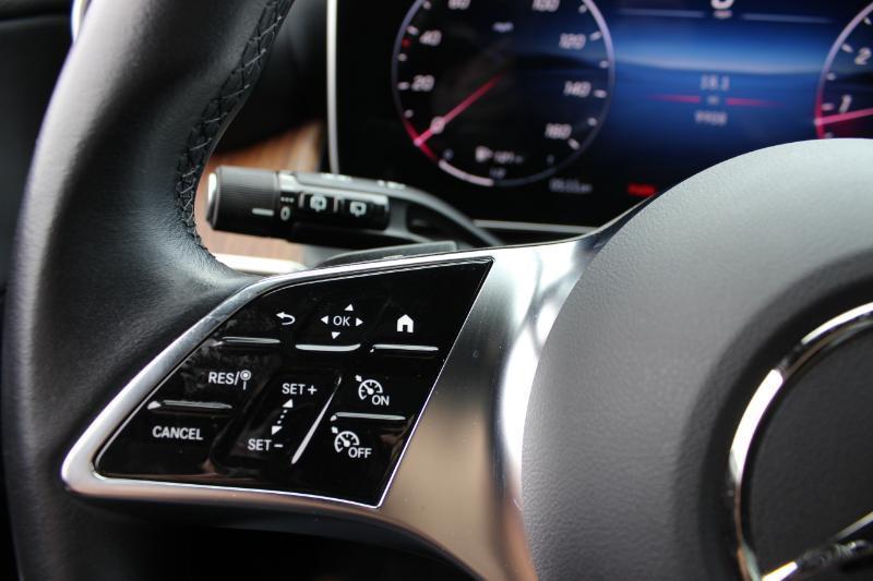 Mercedes-Benz GLC-Class GLC300 2025