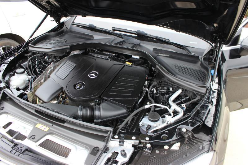Mercedes-Benz GLC-Class GLC300 2025