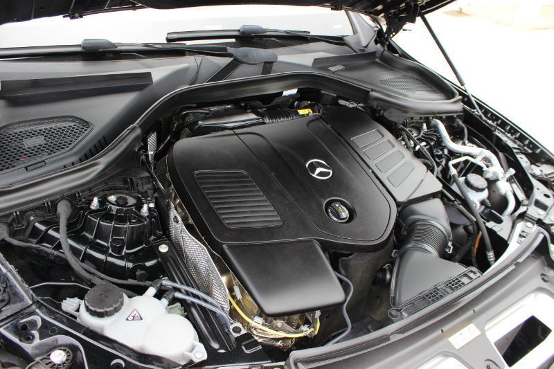Mercedes-Benz GLC-Class GLC300 2025