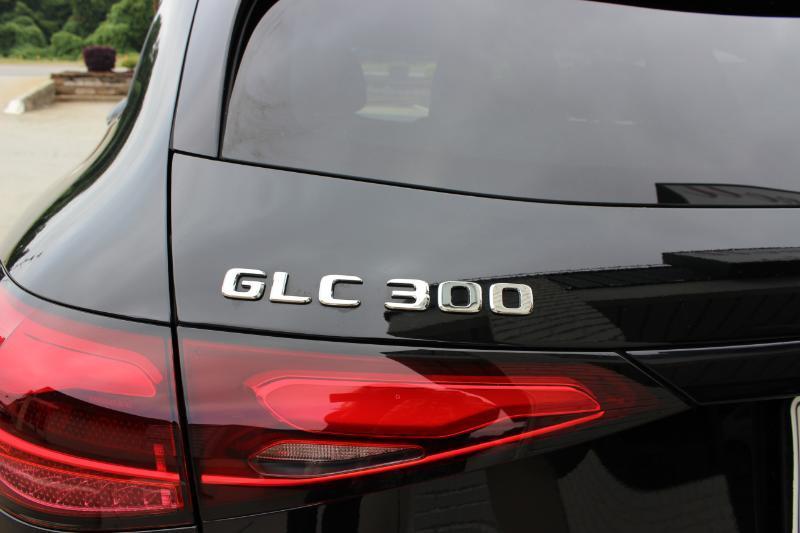 Mercedes-Benz GLC-Class GLC300 2025