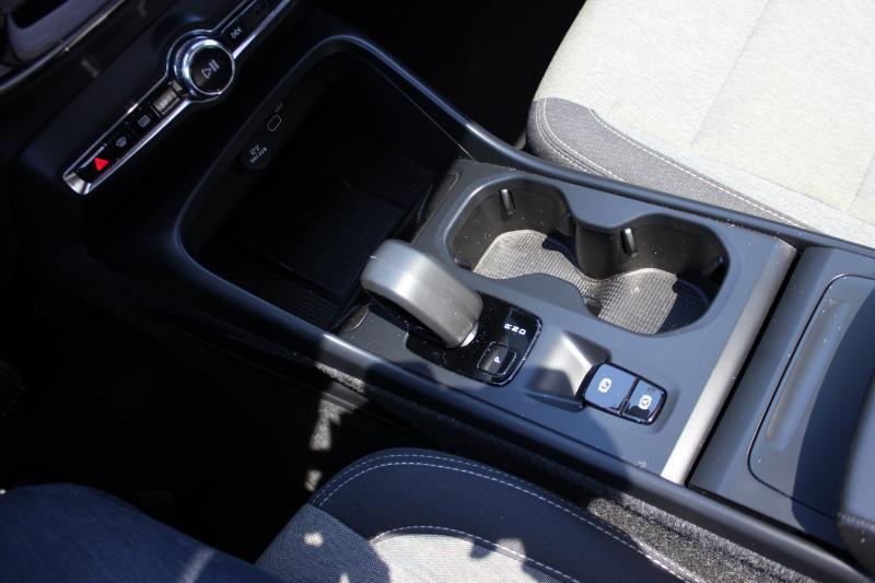 2025 Volvo XC40 Core - Photo 21