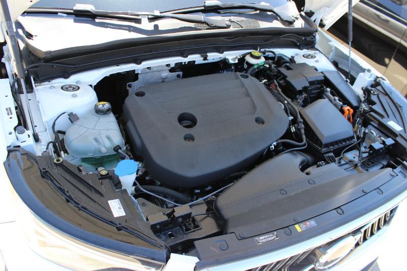2025 Volvo XC40 Core - Photo 39