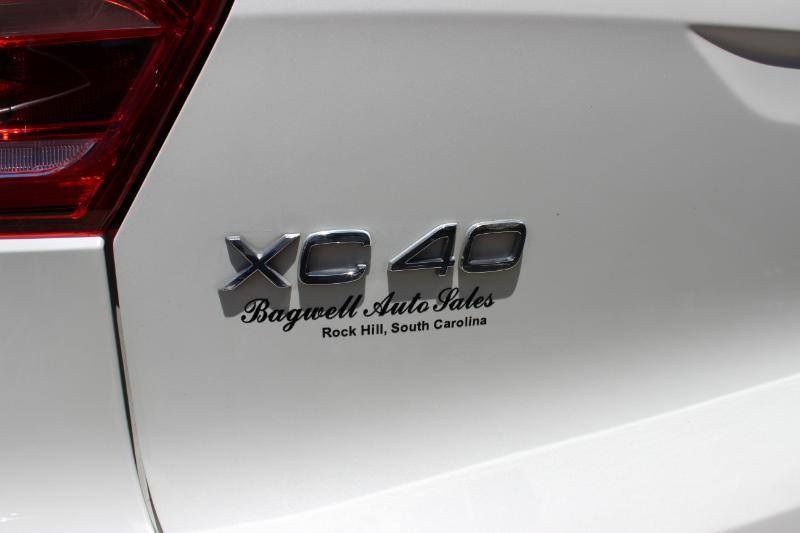2025 Volvo XC40 Core - Photo 41