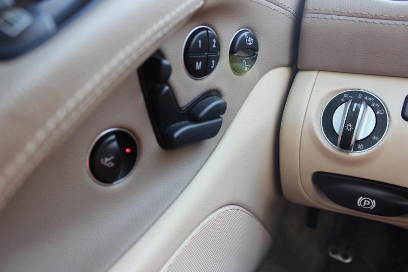 Mercedes-Benz SL-Class SL550 2007