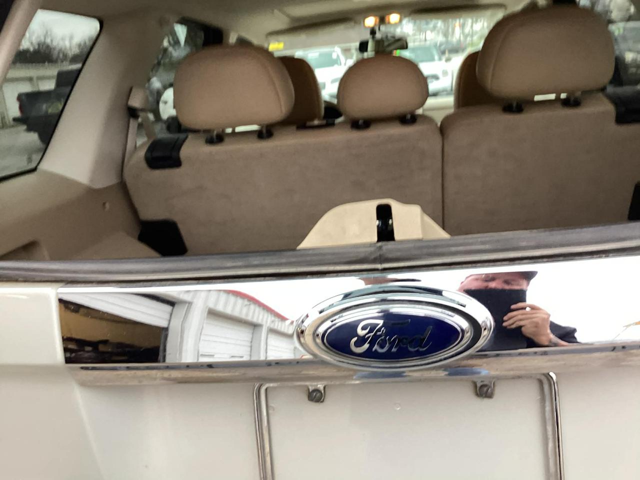 Ford Escape Limited FWD V6 2009