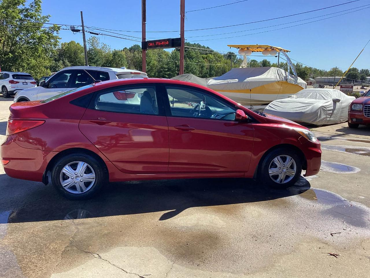 2016 Hyundai Accent SE 4-Door 6A