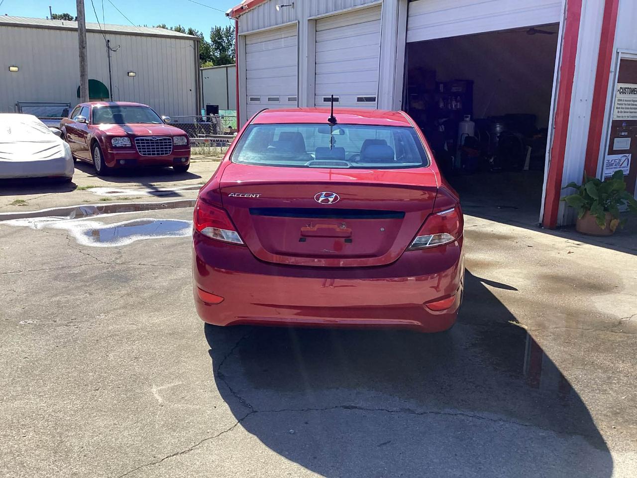 Hyundai Accent SE 4-Door 6A 2016