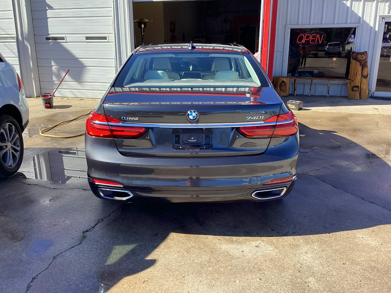 BMW 7-Series 740i 2017 BMW 7-Series 740i 2017