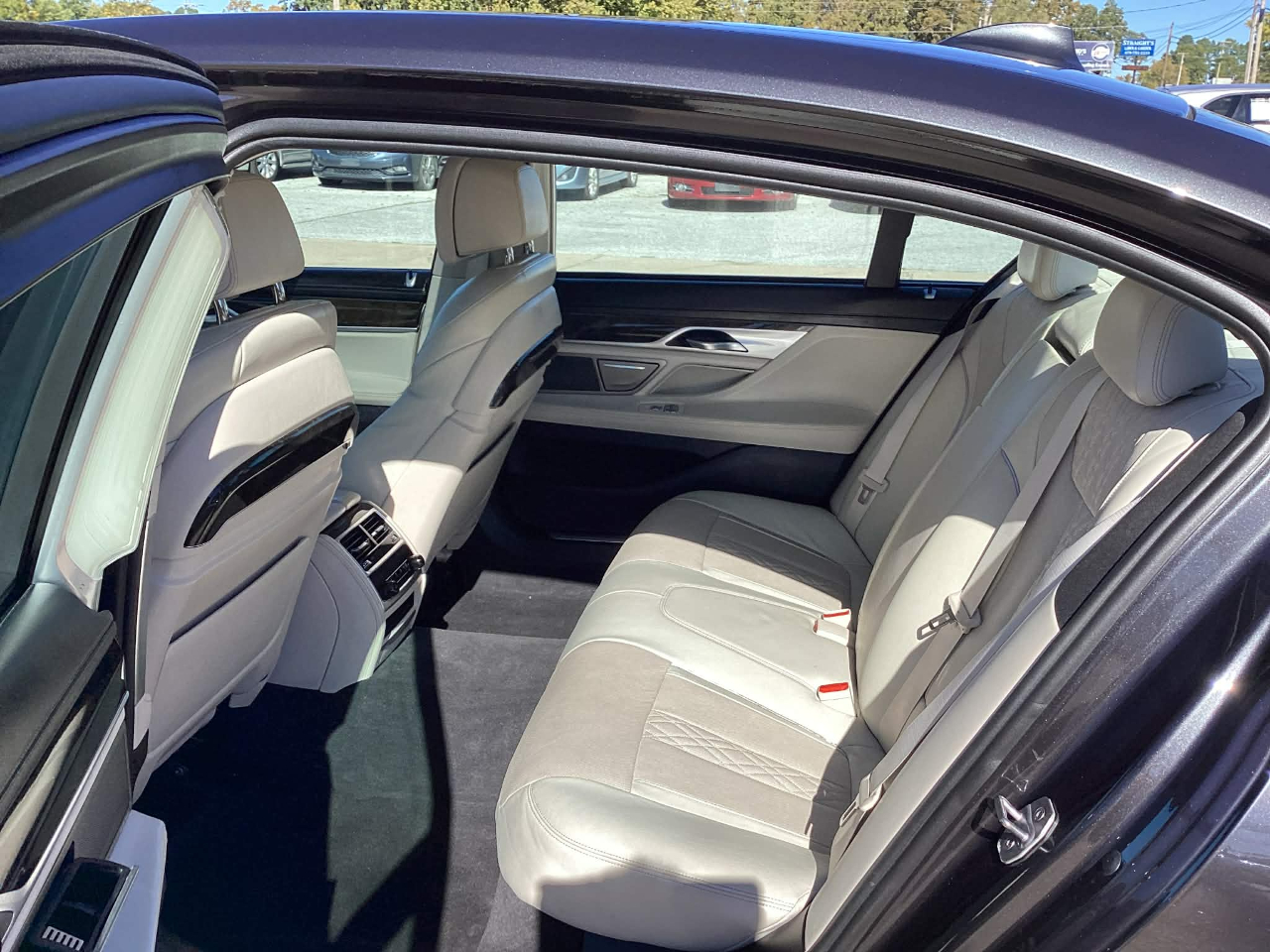 BMW 7-Series 740i 2017 BMW 7-Series 740i 2017