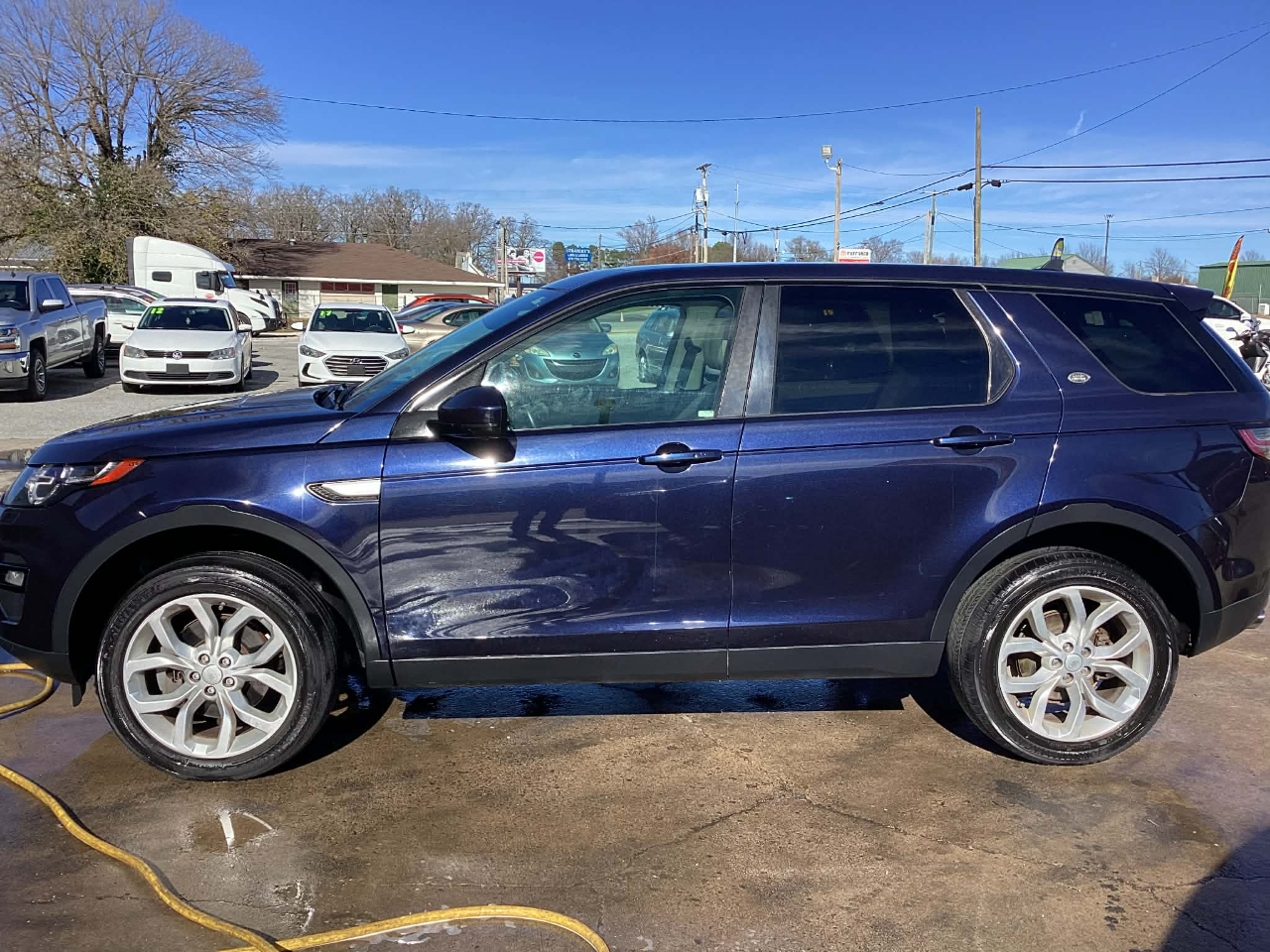 2016 Land Rover Discovery Sport HSE photo 2