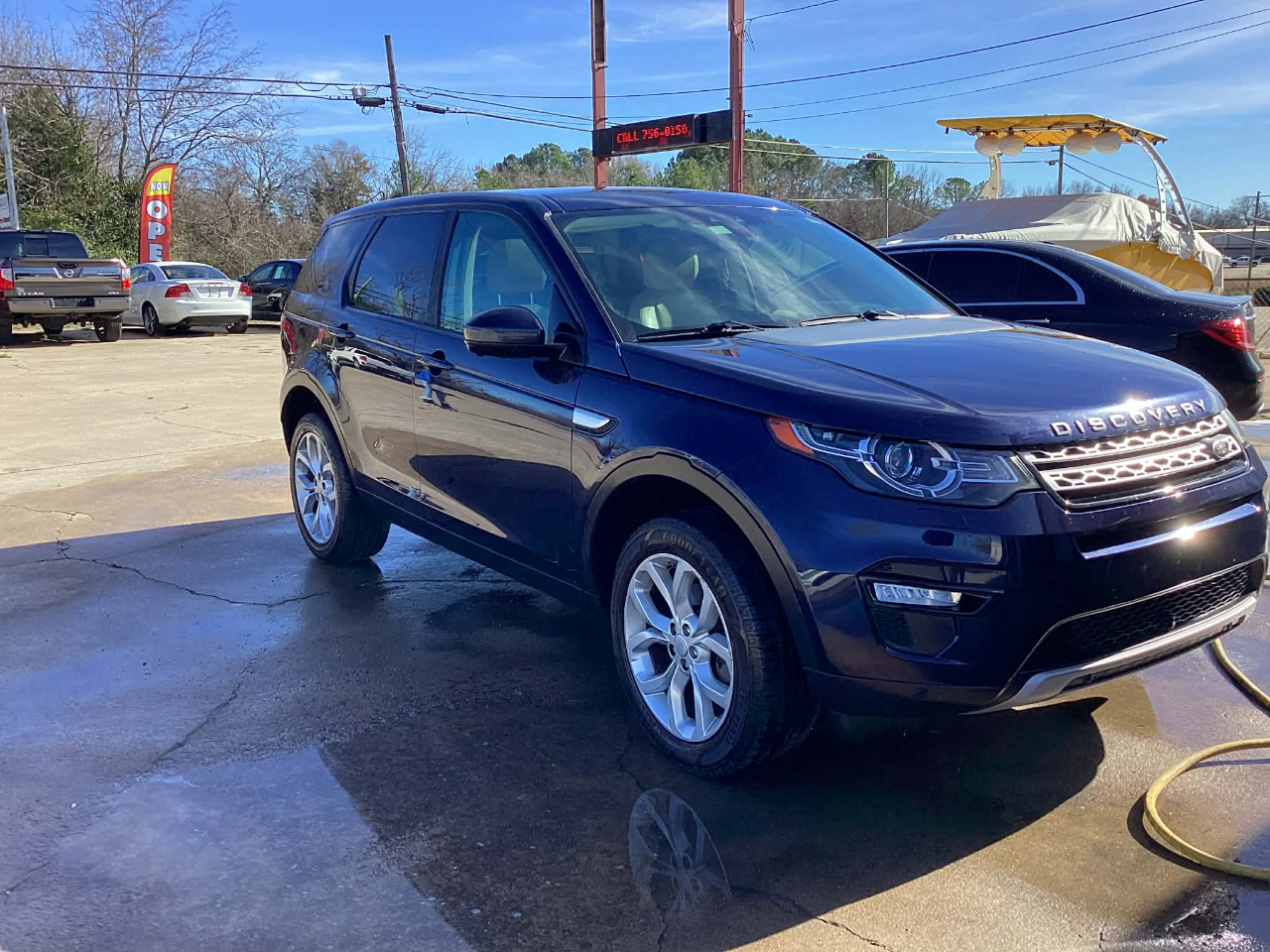2016 Land Rover Discovery Sport HSE photo 3