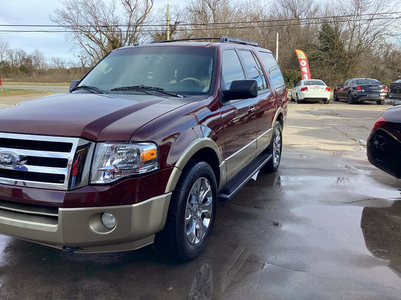 Ford Expedition XLT 4WD 2012