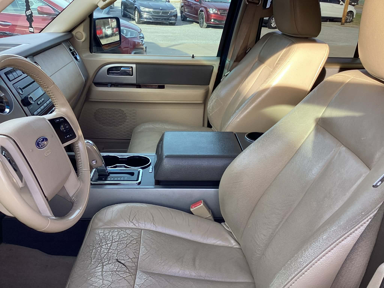 Ford Expedition XLT 4WD 2012