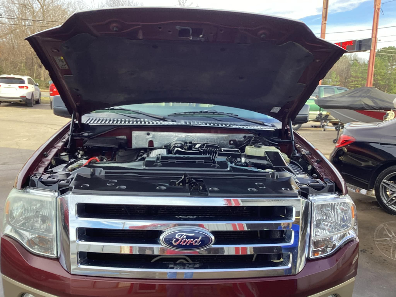 Ford Expedition XLT 4WD 2012