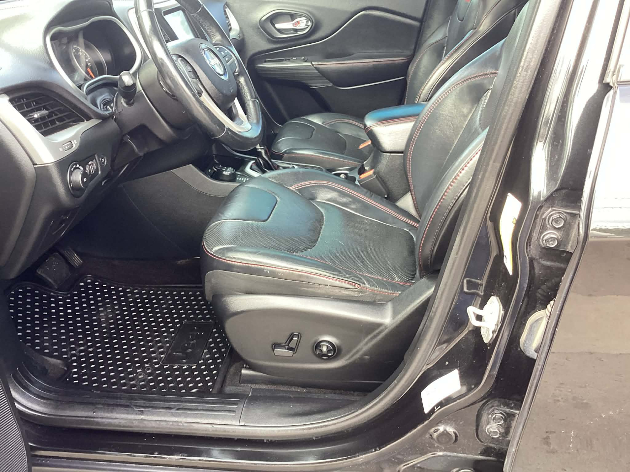 Jeep Cherokee Trailhawk 4WD 2016