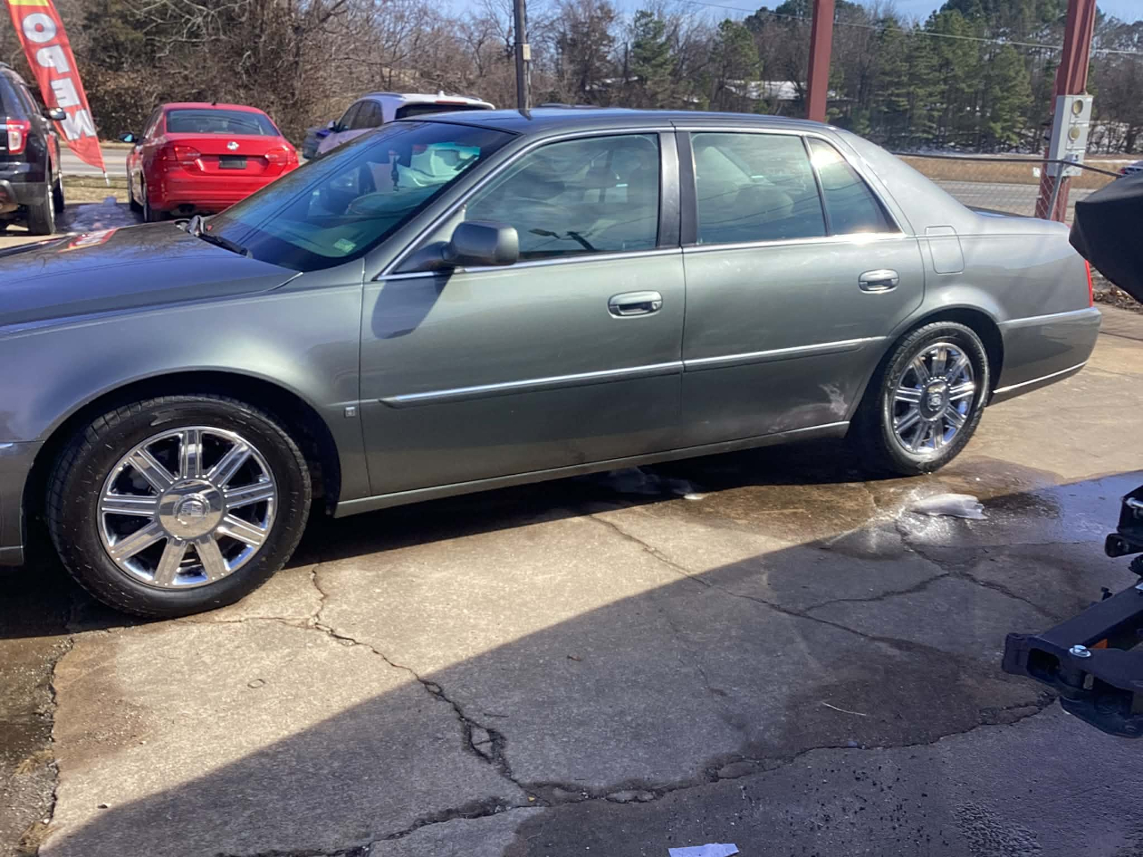 Cadillac DTS Sedan 2006