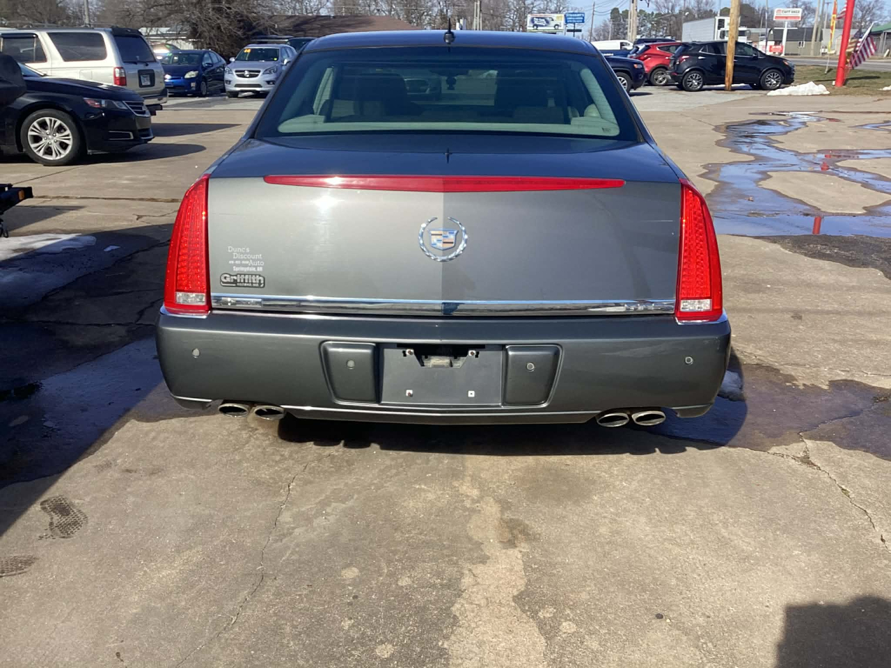 Cadillac DTS Sedan 2006