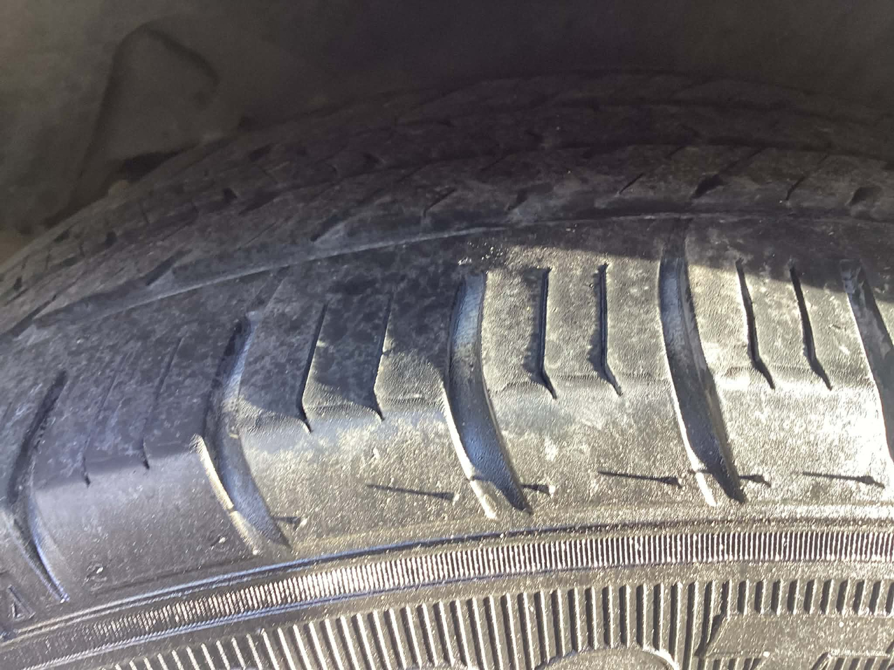 Cadillac DTS Sedan 2006