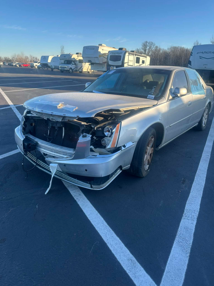 Cadillac DTS Sedan 2007