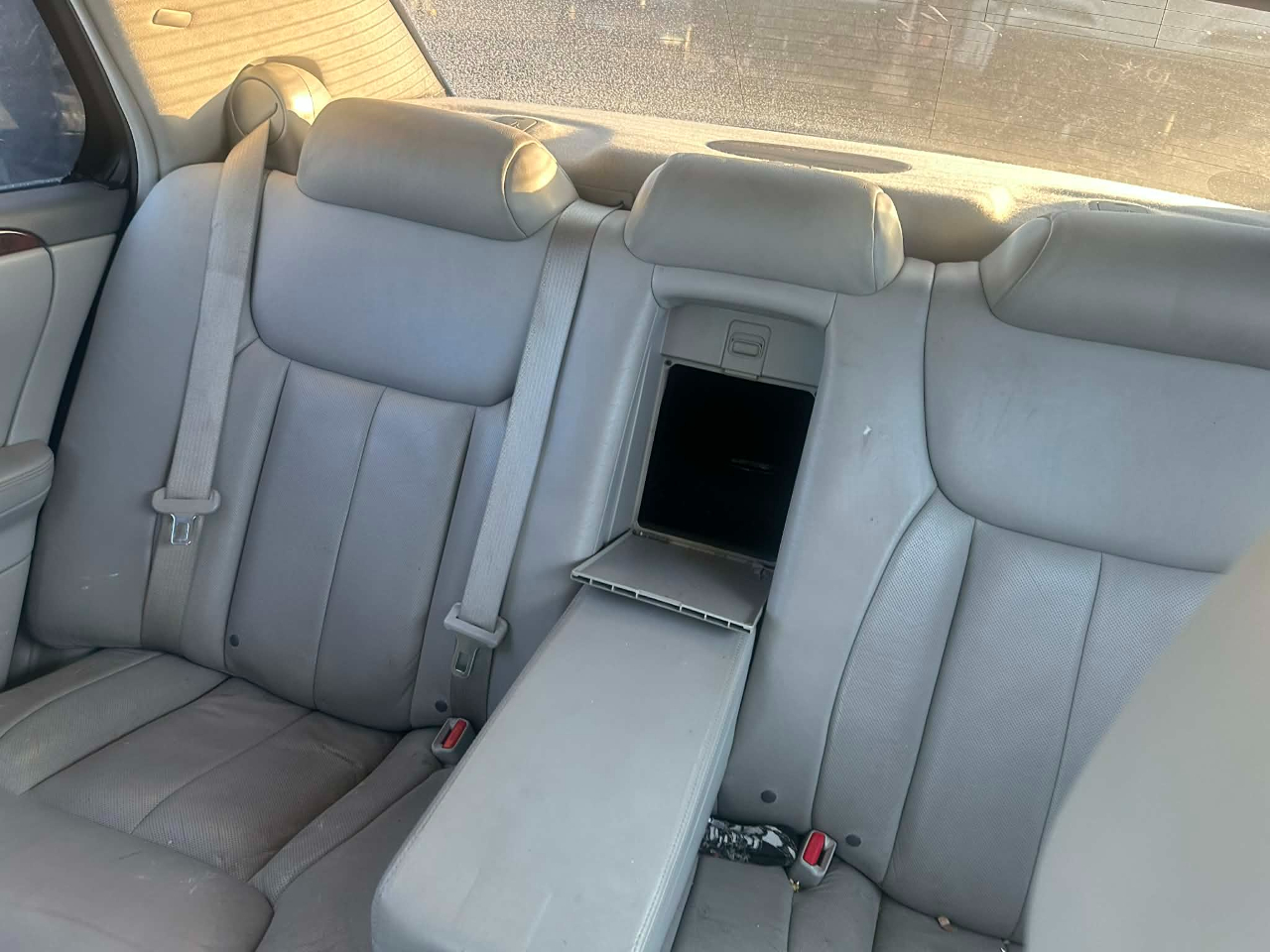 Cadillac DTS Sedan 2007