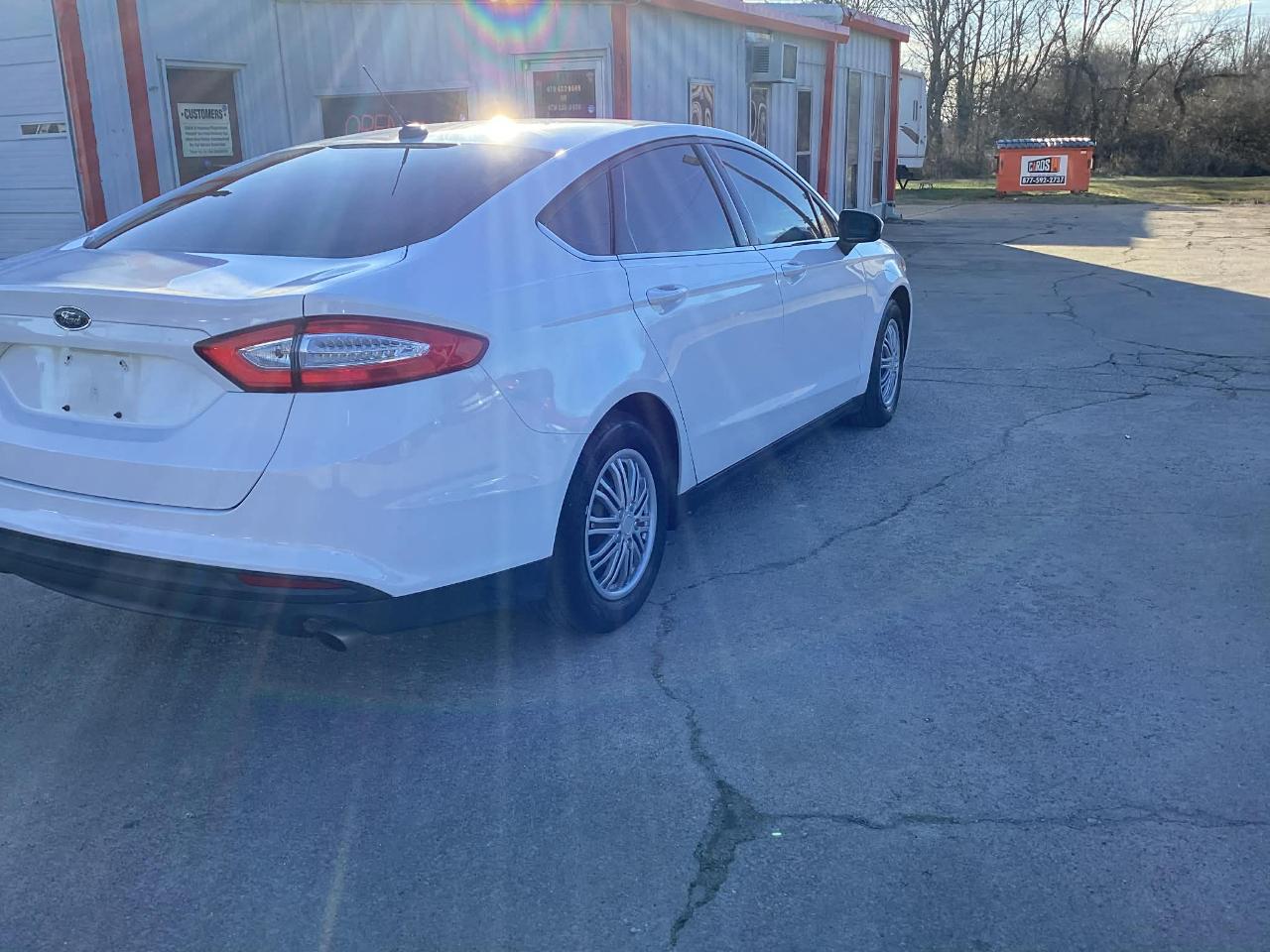 Ford Fusion S 2014