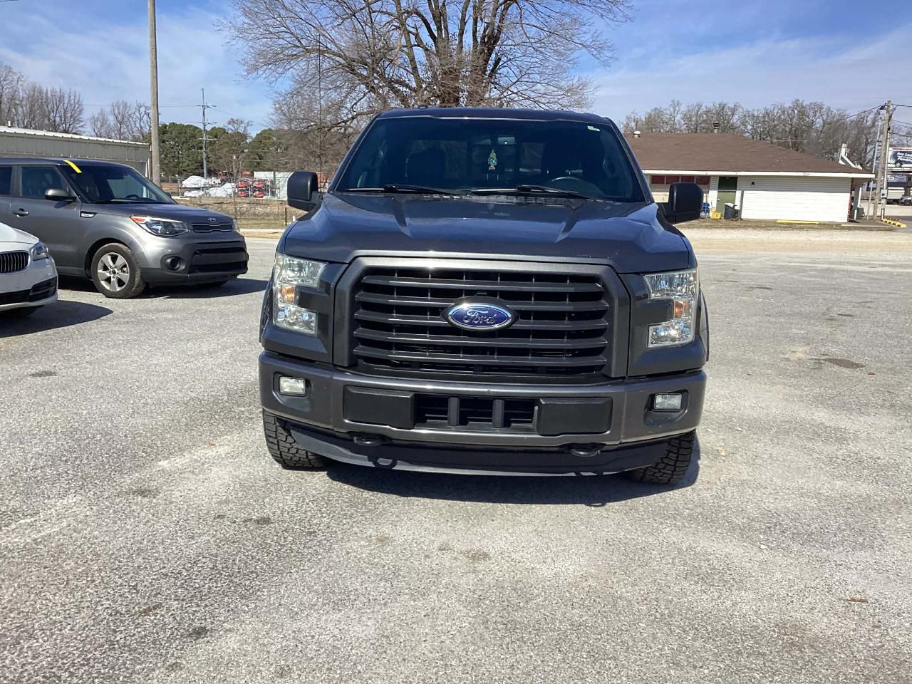 Ford F-150 Lariat SuperCab 6.5-ft. Bed 4WD 2015