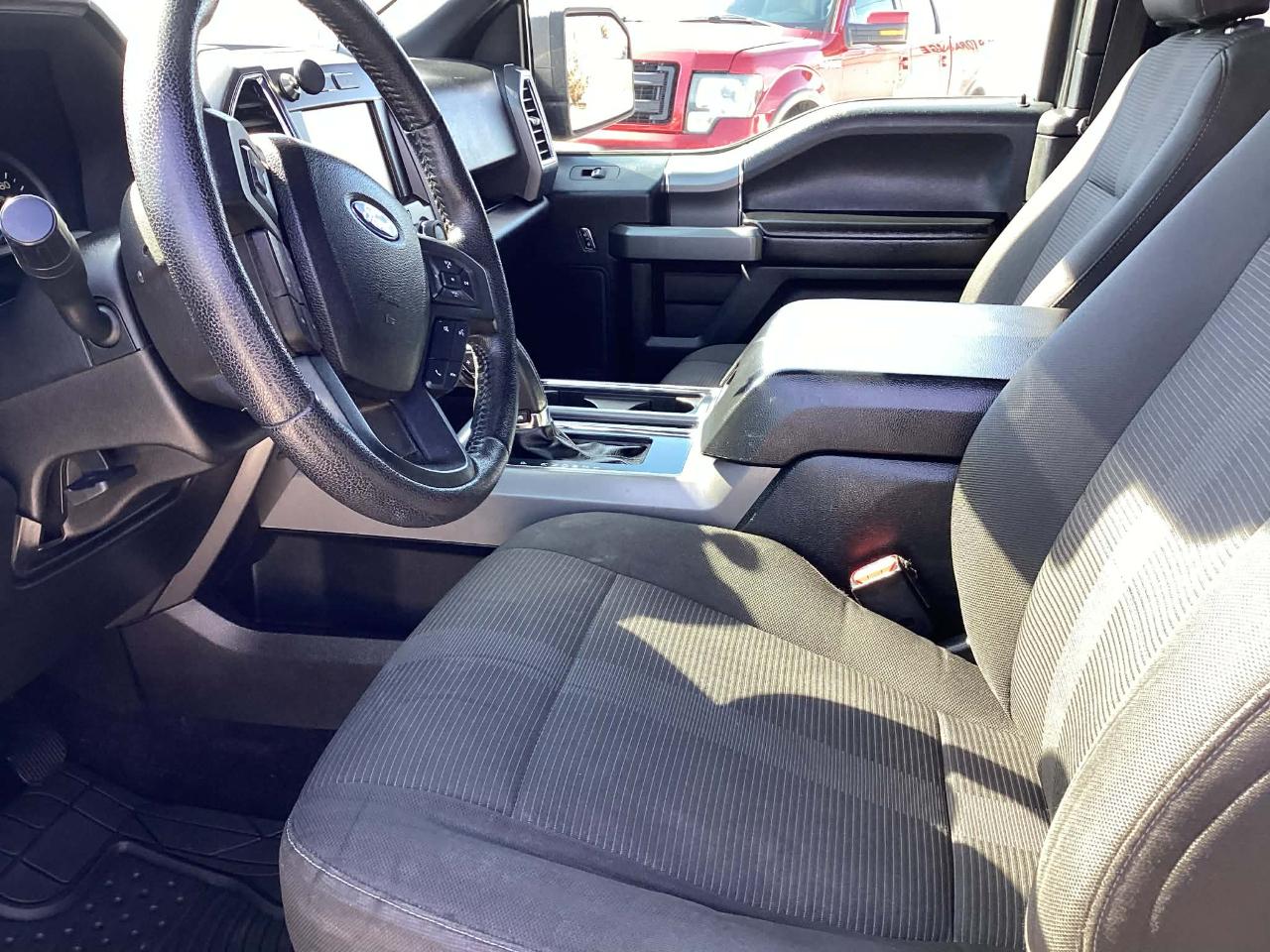 Ford F-150 Lariat SuperCab 6.5-ft. Bed 4WD 2015