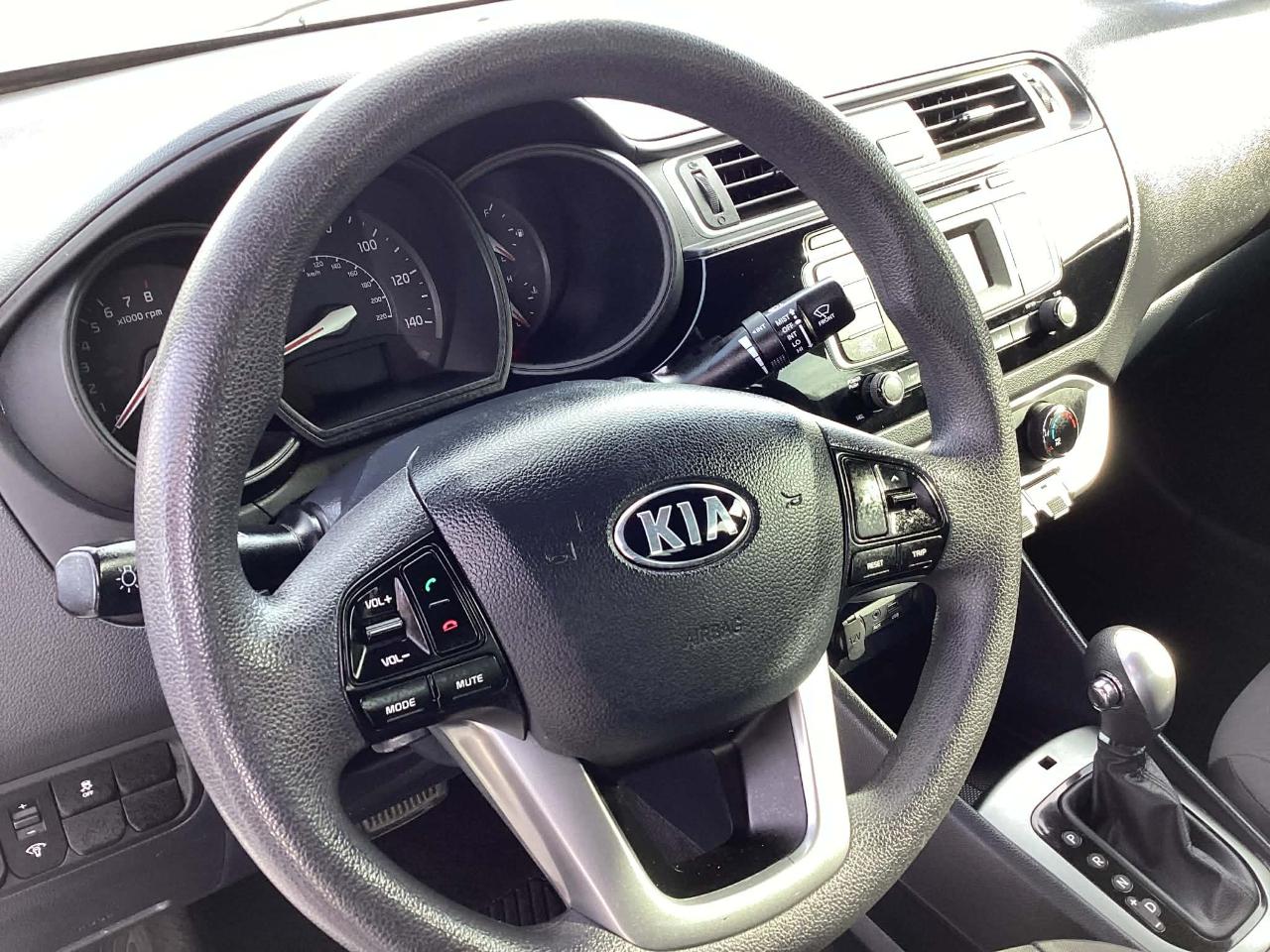 Kia Rio LX 6A 2017