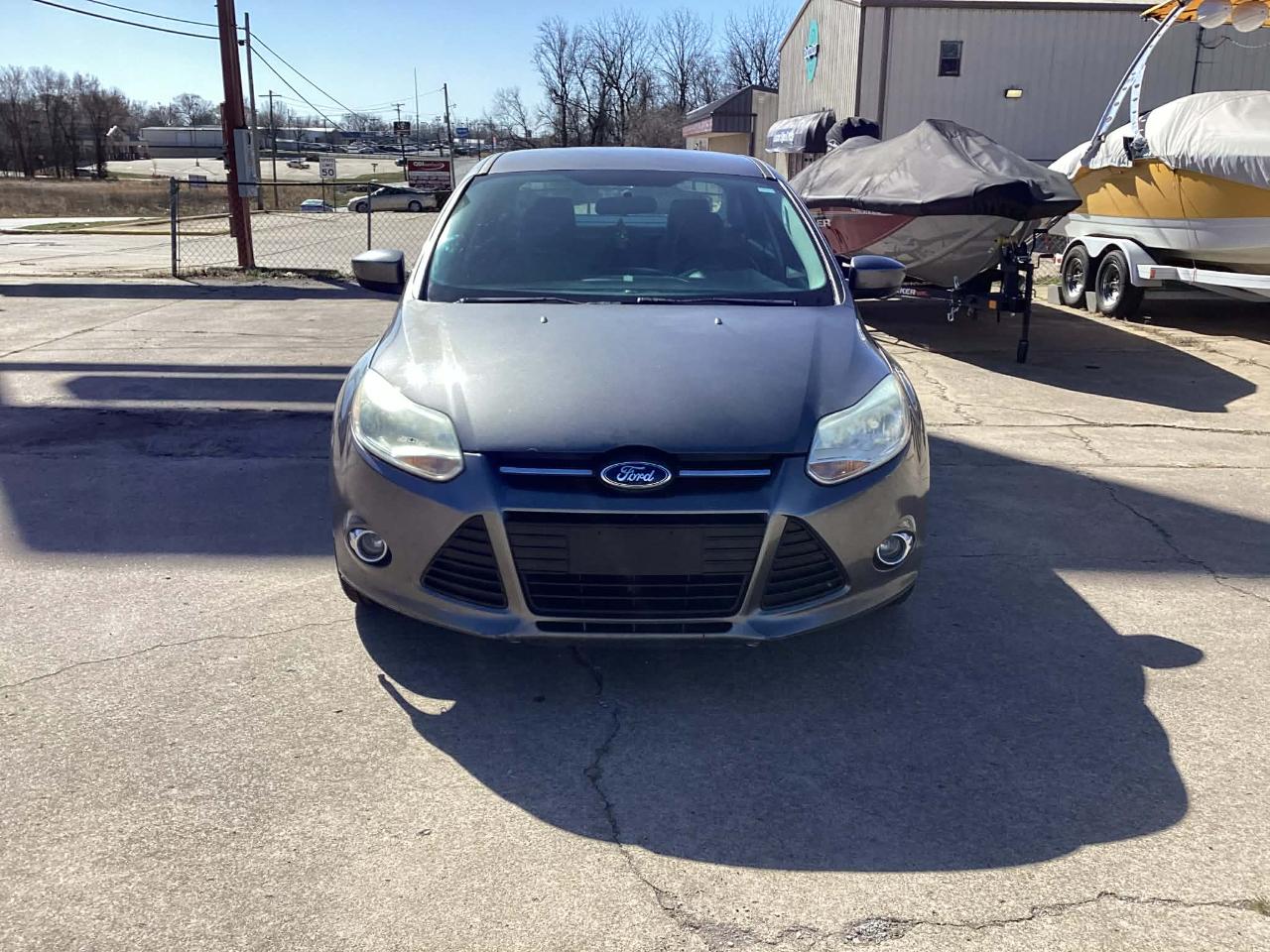 Ford Focus SE Sedan 2012