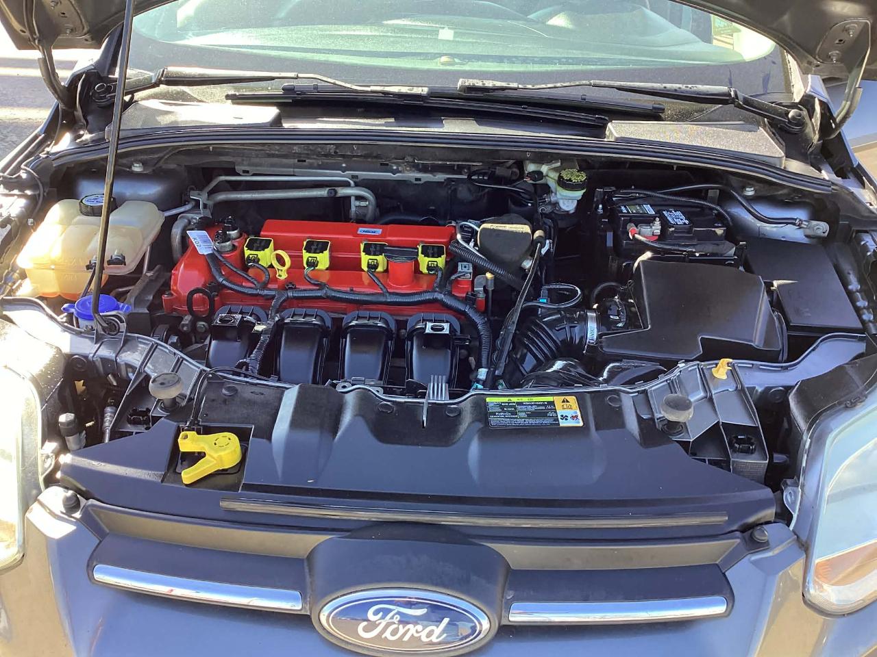 Ford Focus SE Sedan 2012