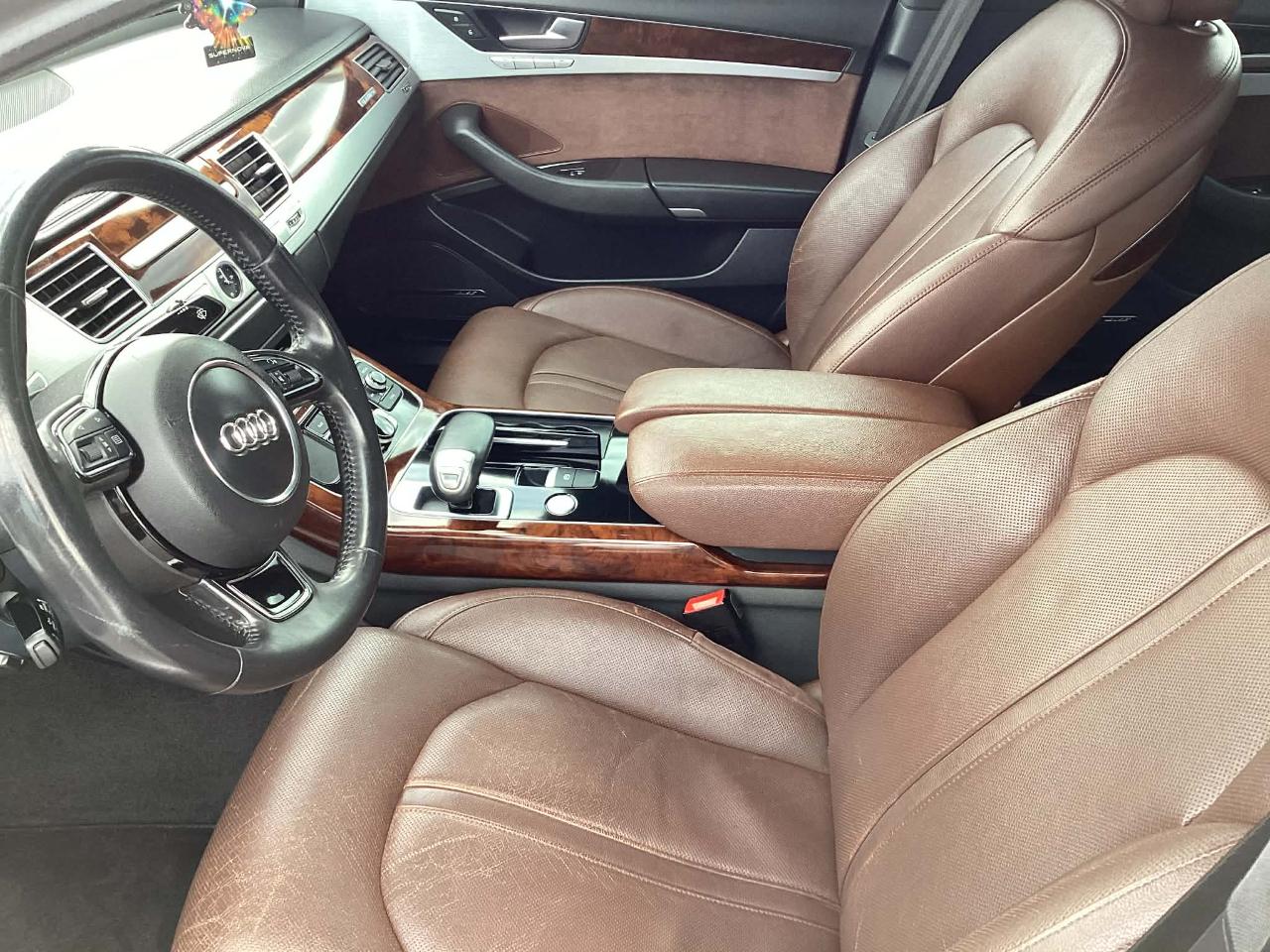 Audi A8 4.2 Quattro 2012