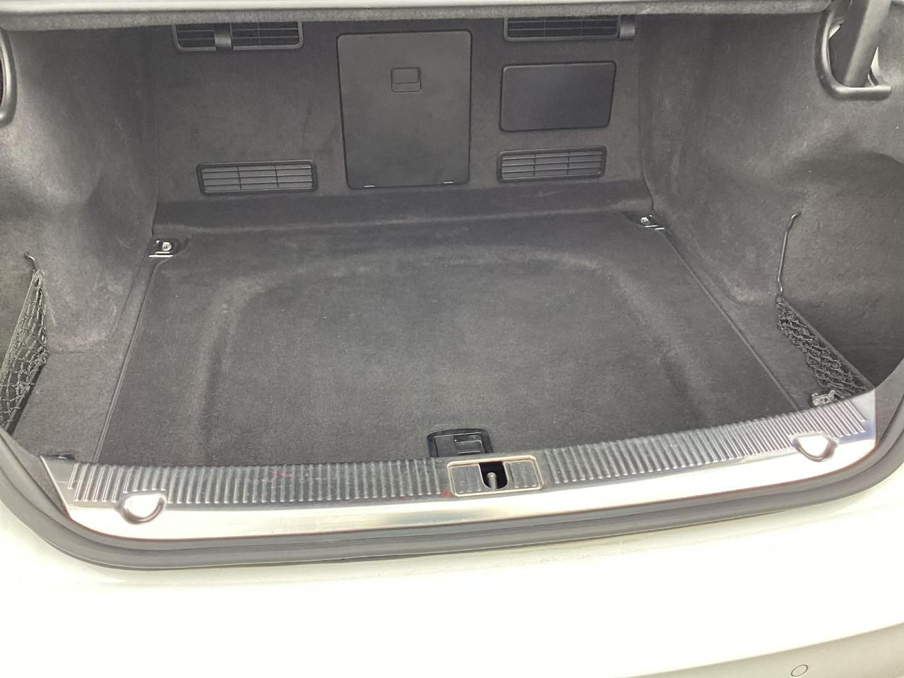 Audi A8 4.2 Quattro 2012