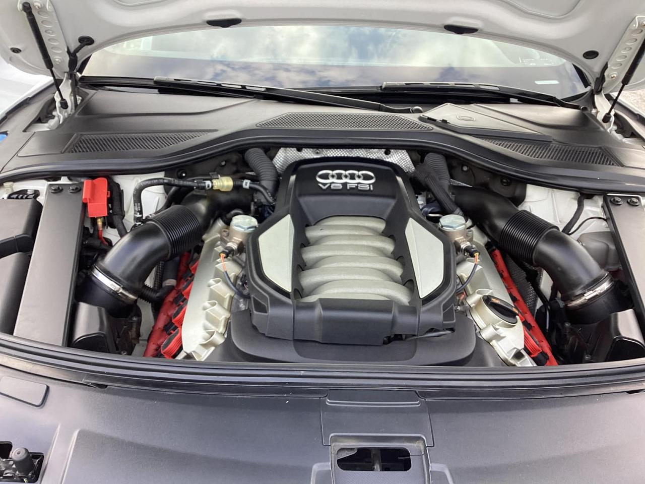 Audi A8 4.2 Quattro 2012