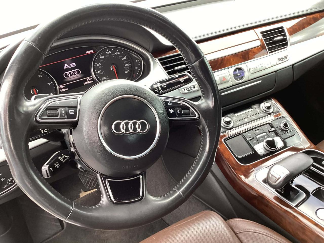 Audi A8 4.2 Quattro 2012