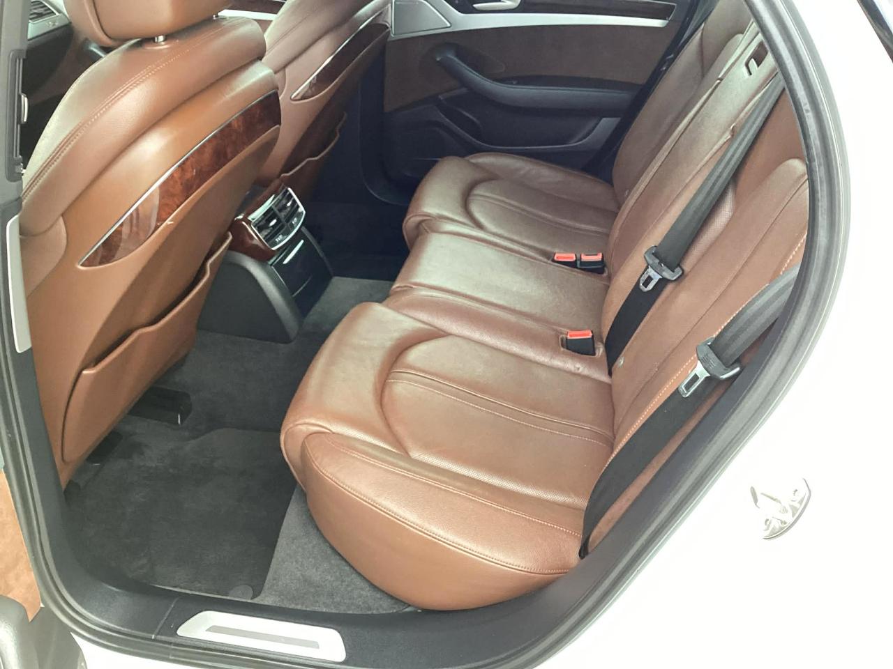 Audi A8 4.2 Quattro 2012