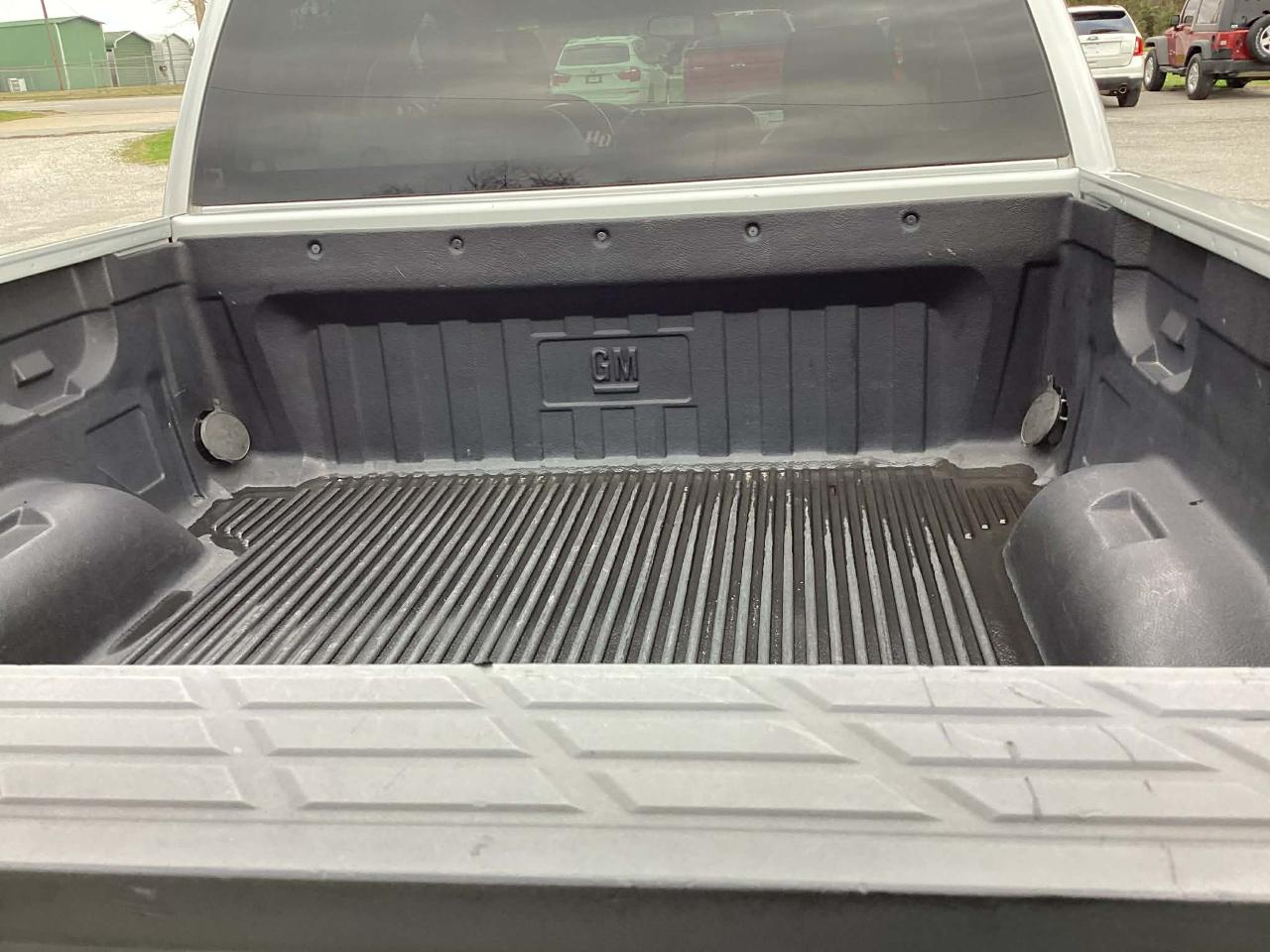 Chevrolet Silverado 1500 LT Crew Cab 4WD 2011