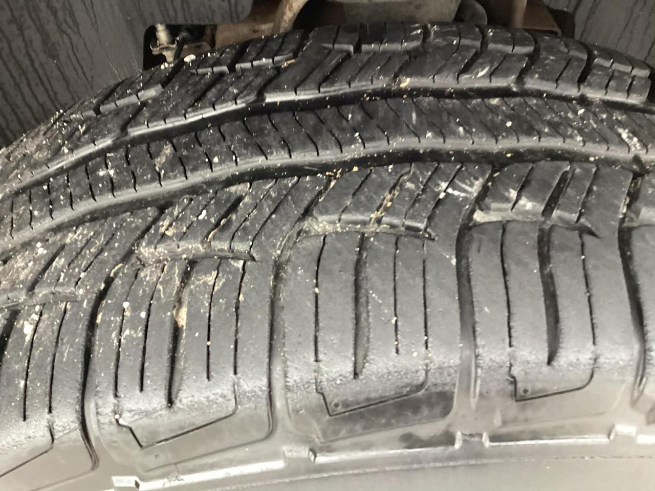 Chevrolet Silverado 1500 LT Crew Cab 4WD 2011