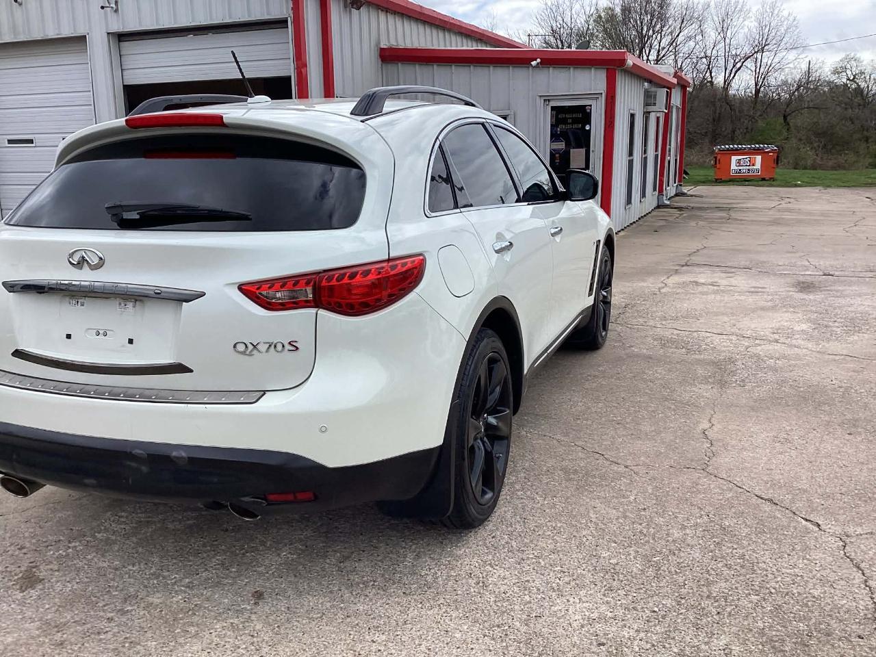 Infiniti QX70 Base 2017