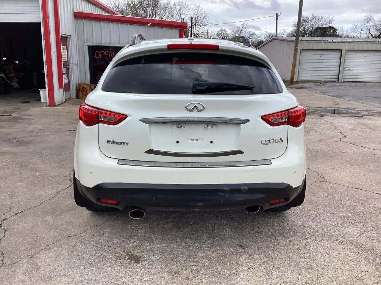 Infiniti QX70 Base 2017