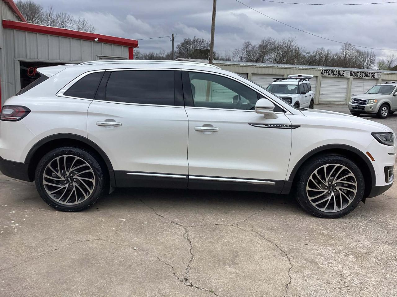 2019 Lincoln Nautilus Reserve AWD