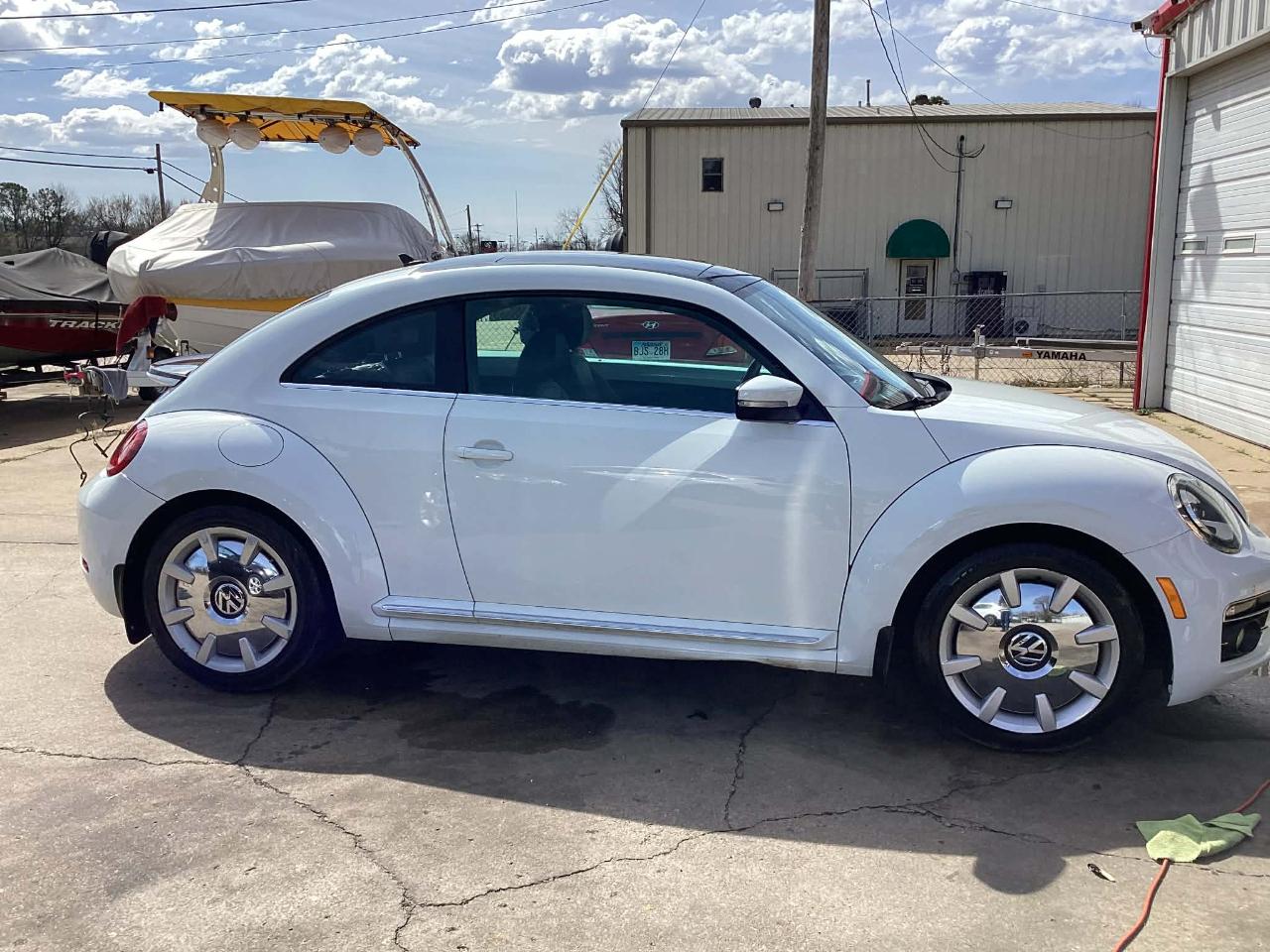 2018 Volkswagen Beetle 2.0T SE
