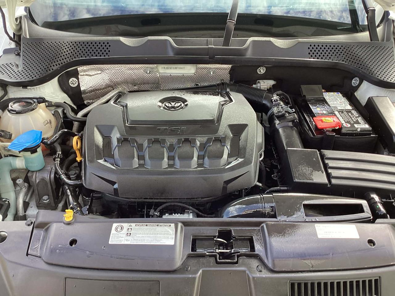 Volkswagen Beetle 2.0T SE 2018