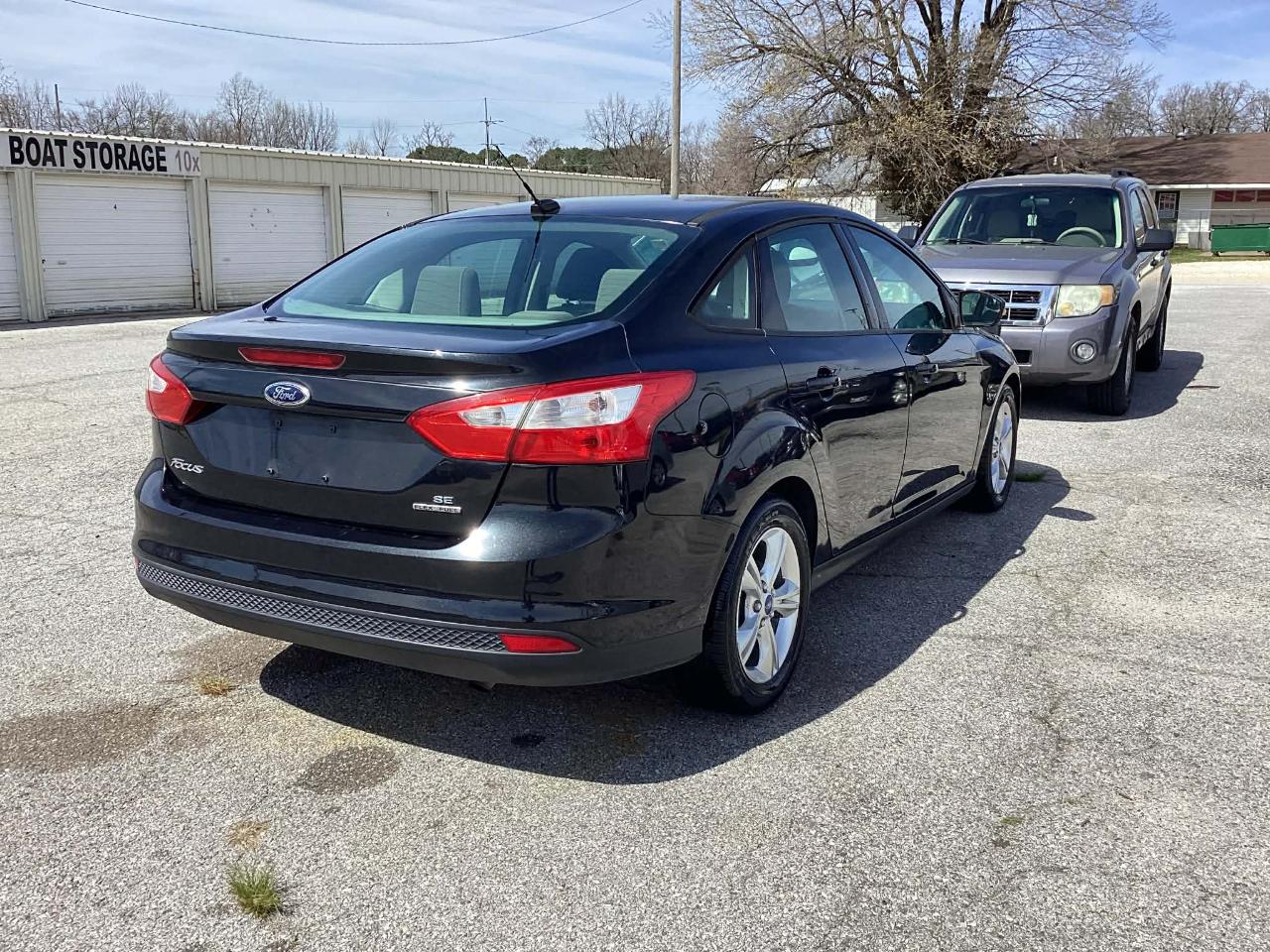 Ford Focus SE Sedan 2013