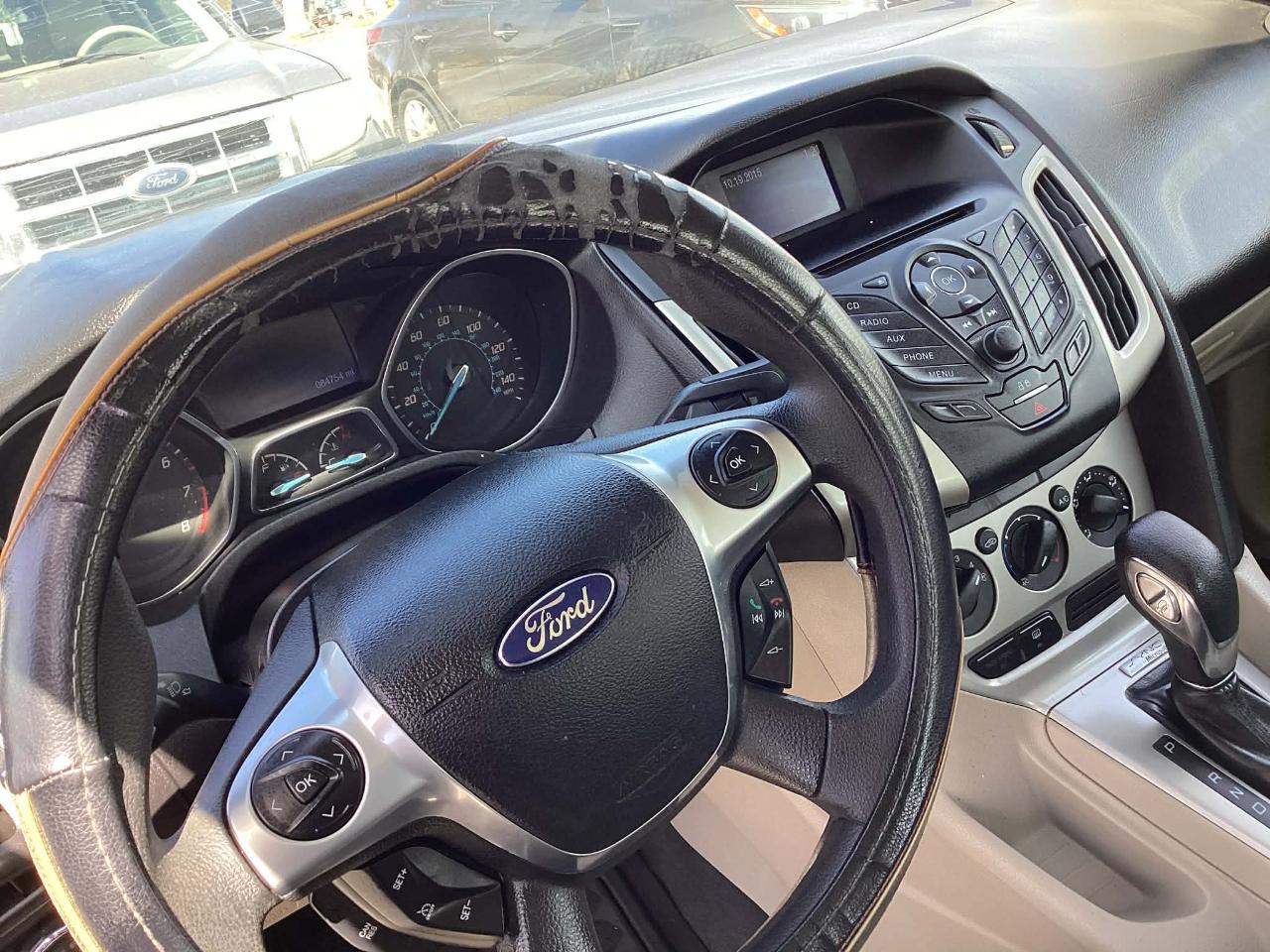 Ford Focus SE Sedan 2013